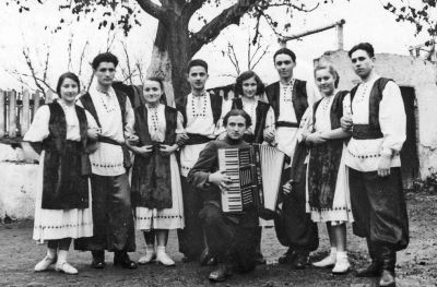 Membrii cercului de dans - G. Carpov, Pavloțkii, E. Țurcanu, G. Spînu (1955)