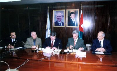 XII-2002, Iordania, semnarea acordului de colaborare